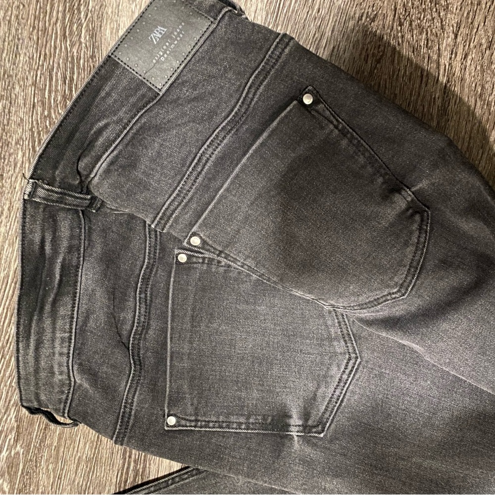 Skinny Mid Rise Jeans - Picture 4 of 8